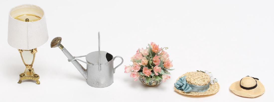 Group of 5 Dollhouse Items Including Hope Elliott (1 of 6)