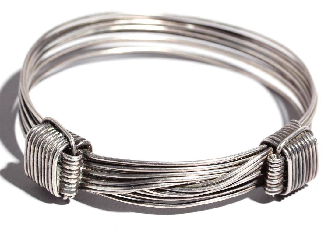 Gucci Knotted Sterling Silver Wire Bracelet (1 of 4)