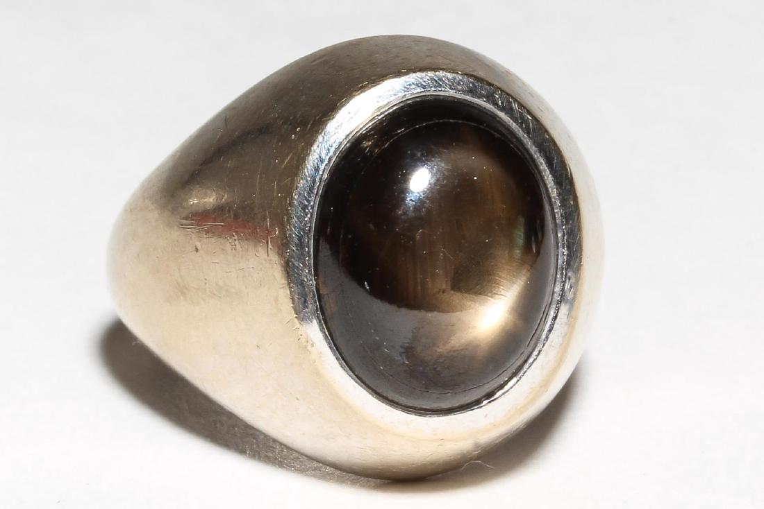 18K White Gold & Star Sapphire Ring (1 of 5)