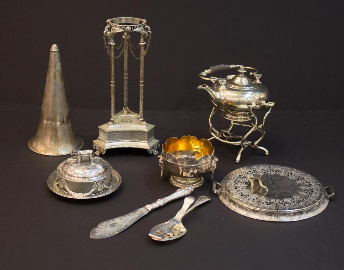 7 Assorted Silver-Plate Serving Items (1 of 5)