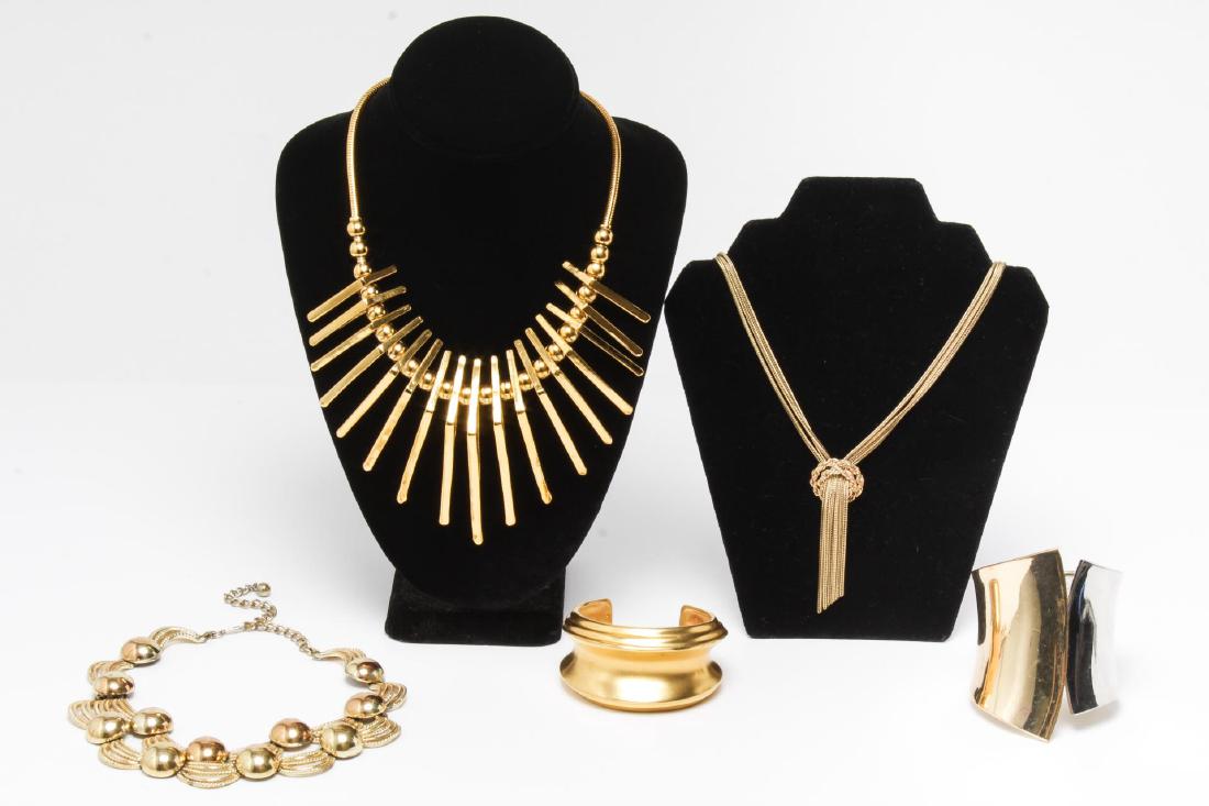 Modernist Gold-Tone Metal Costume Jewelry, 5 Pcs (1 of 6)