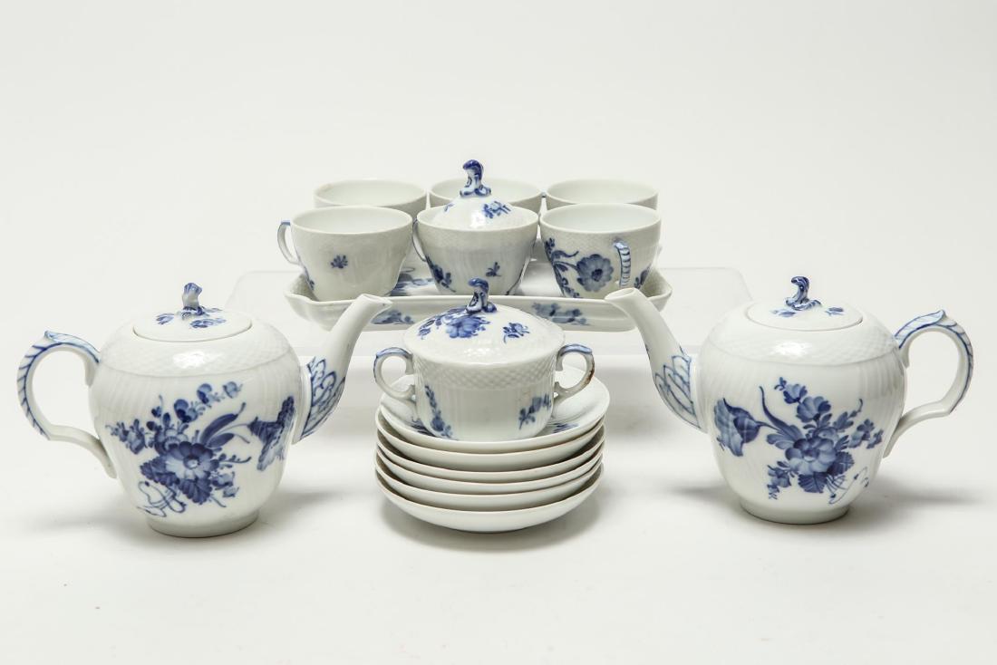 Royal Copenhagen "Braided Blue Flowers" Tea Set Jul 15, 2018