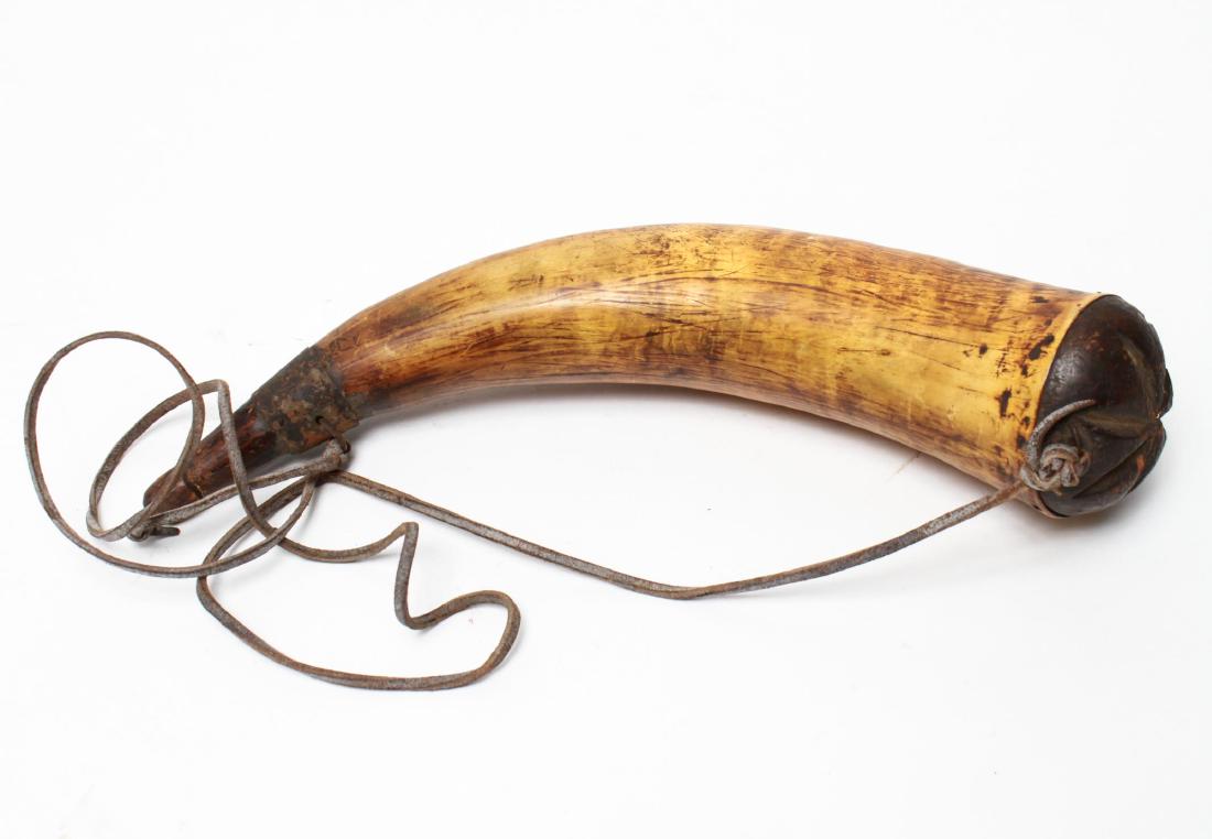 Black Powder Horn, WoodMounted, Antique Militaria