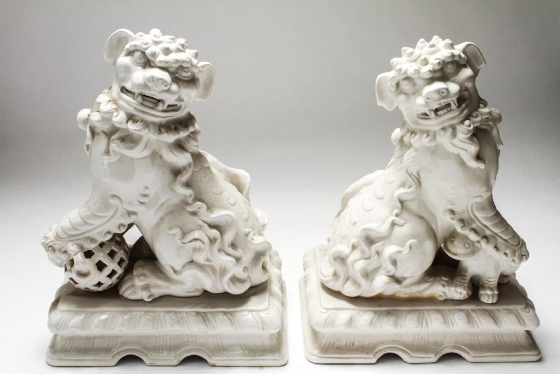 Italian Chinoiserie White-Glazed Ceramic Foo Dogs (1 of 10)