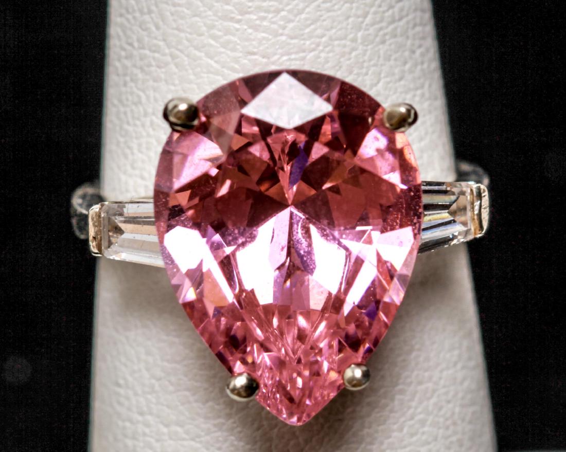 14K White Gold Pink Pear Shaped Gem Stone Ring (1 of 8)