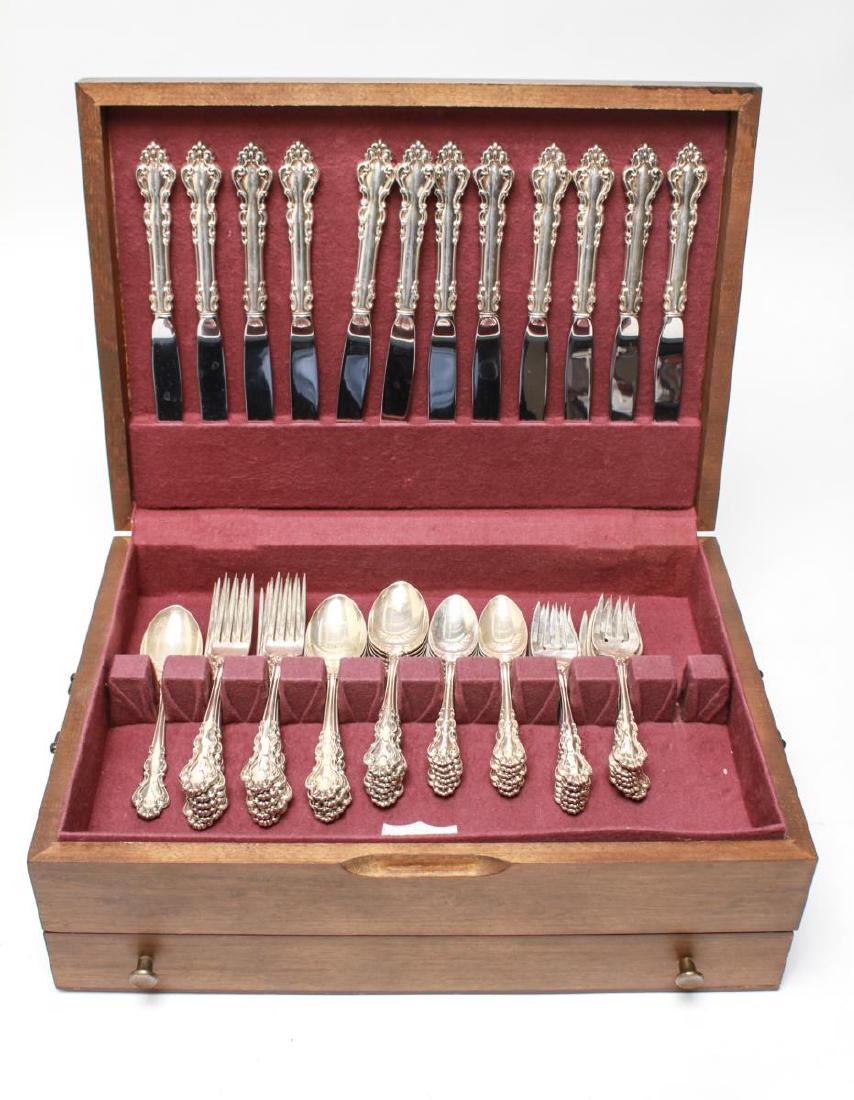 Reed & Barton Spanish Baroque Silver Flatware 60 (1 of 7)