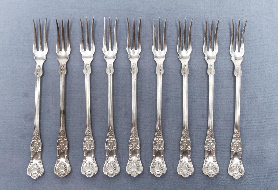 Caldwell & Co Silver "English King" Oyster Forks 9 (1 of 5)
