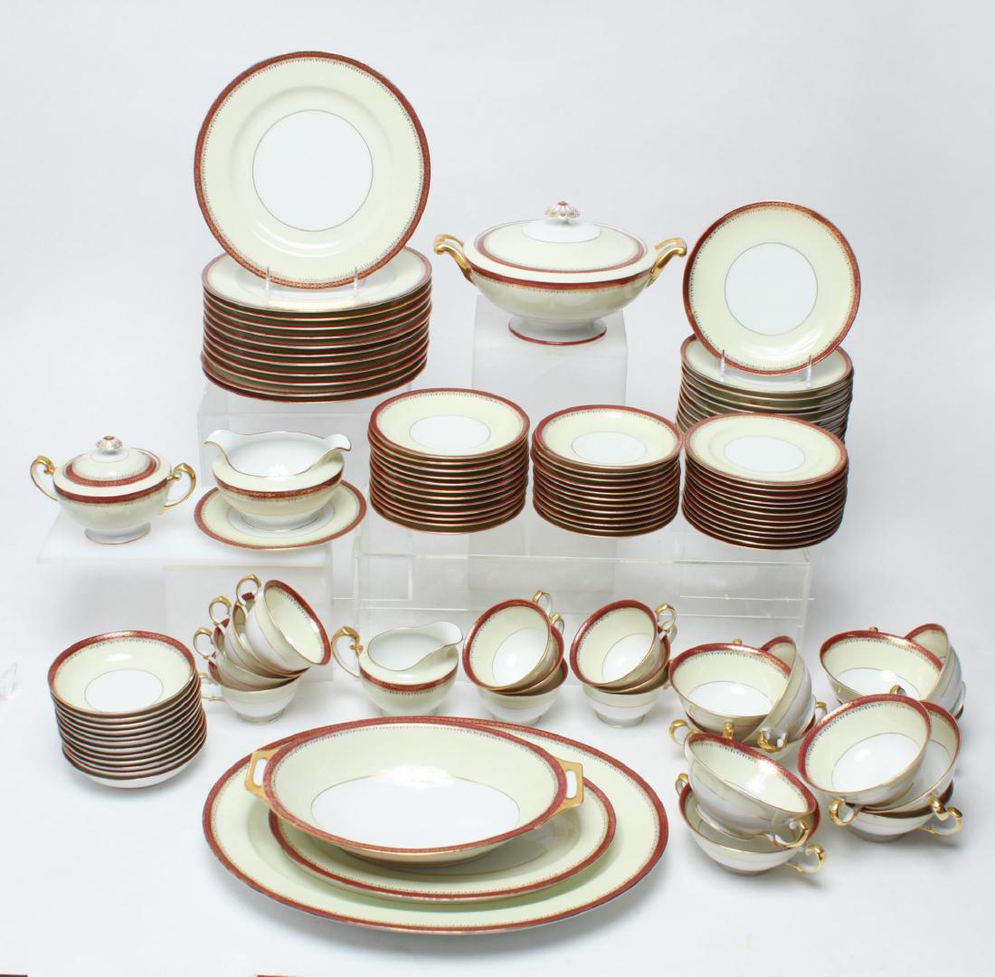 Stern Brothers New York Porcelain Dinner Service (1 of 20)