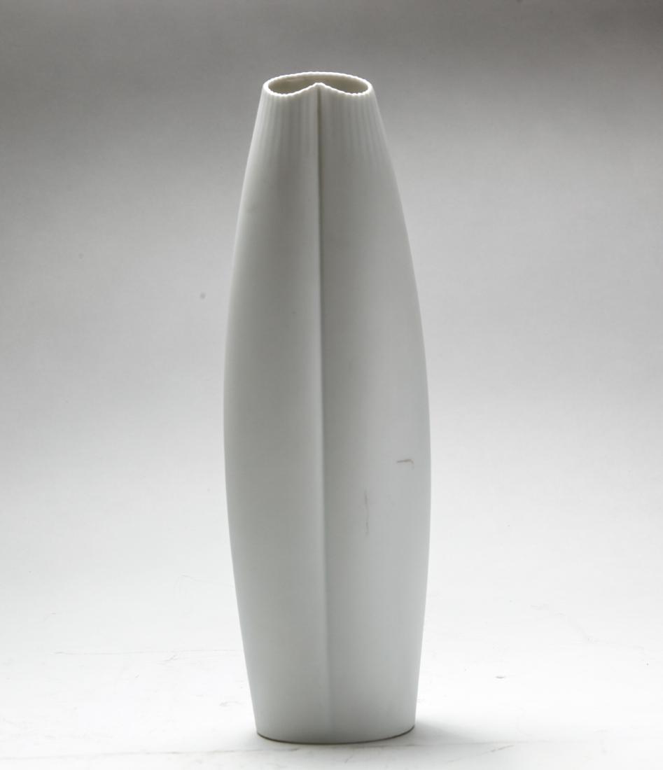 Mid Century Rosenthal Tapio Wirkkala Bisque Vase (1 of 10)