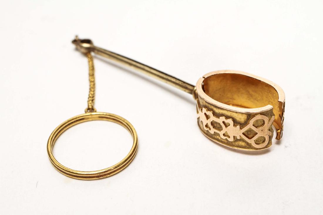 14K Gold Lady's Cigarette Holder with Ring (1 of 6)