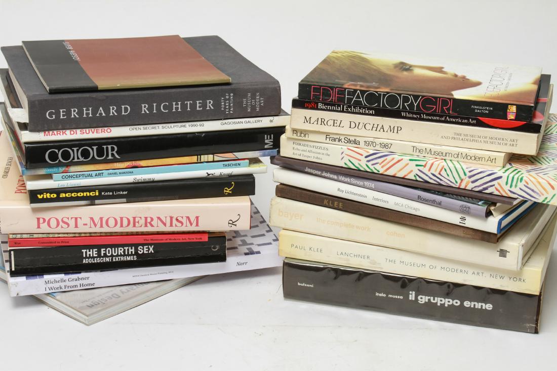 Peter Knoll Collection of Contemp. Art Books 27 (1 of 8)