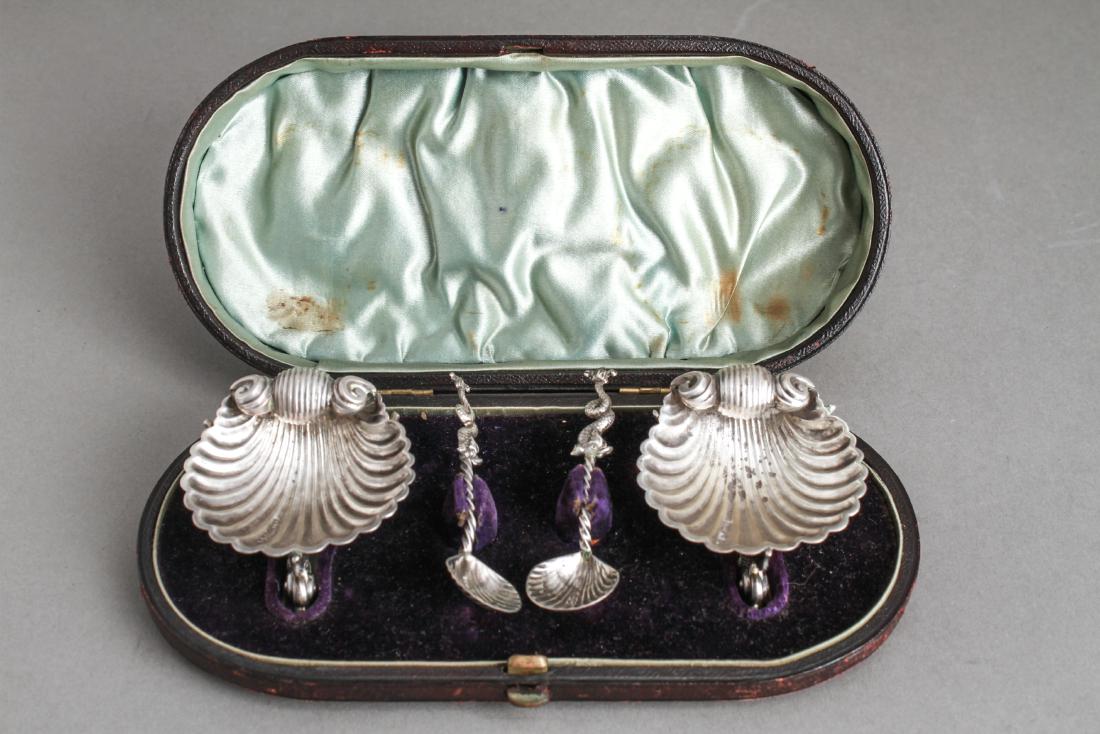 English Silver Shell & Dolphin Salts & Spoons Pair (1 of 8)