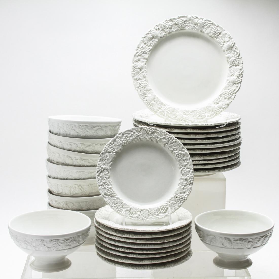 Italian Ceramic Plates & Bowls Grapes & Leaves, 29 (1 of 5)