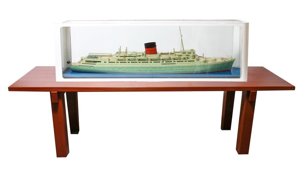 RMS Caronia Cunard Ocean Liner Large Ship Model: RMS Caronia passenger ocean liner large ship model, circa 1947, 1" = 12' scale 'travel agent' model of 1947 Cunard Line vessel, wooden hull with authentic color scheme and numerous details including l
