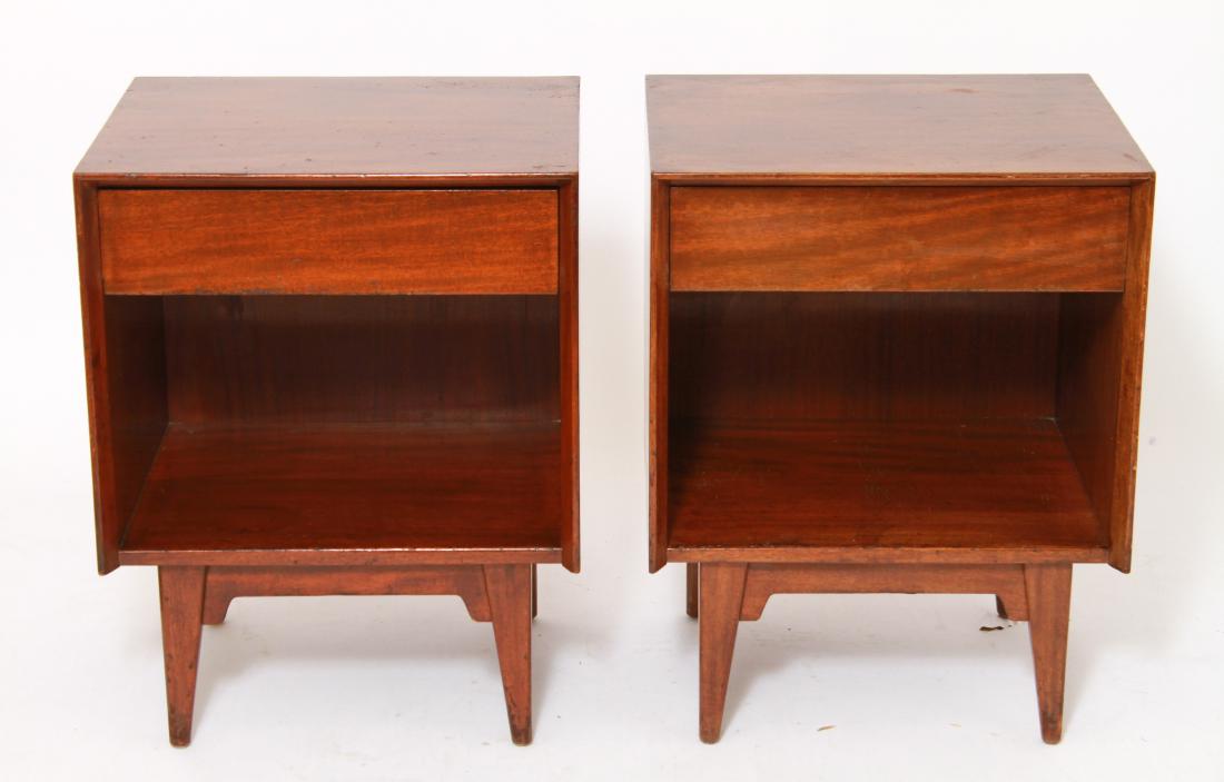 Jens Risom Mid-Century Modern Night Stands, Pair: Pair of Jens Risom mid-century modern night stands / tables, single drawer over open storage compartment, raised on four tapering legs, maker's sticker reverse. 27.25" H x 21" W x 18" D.