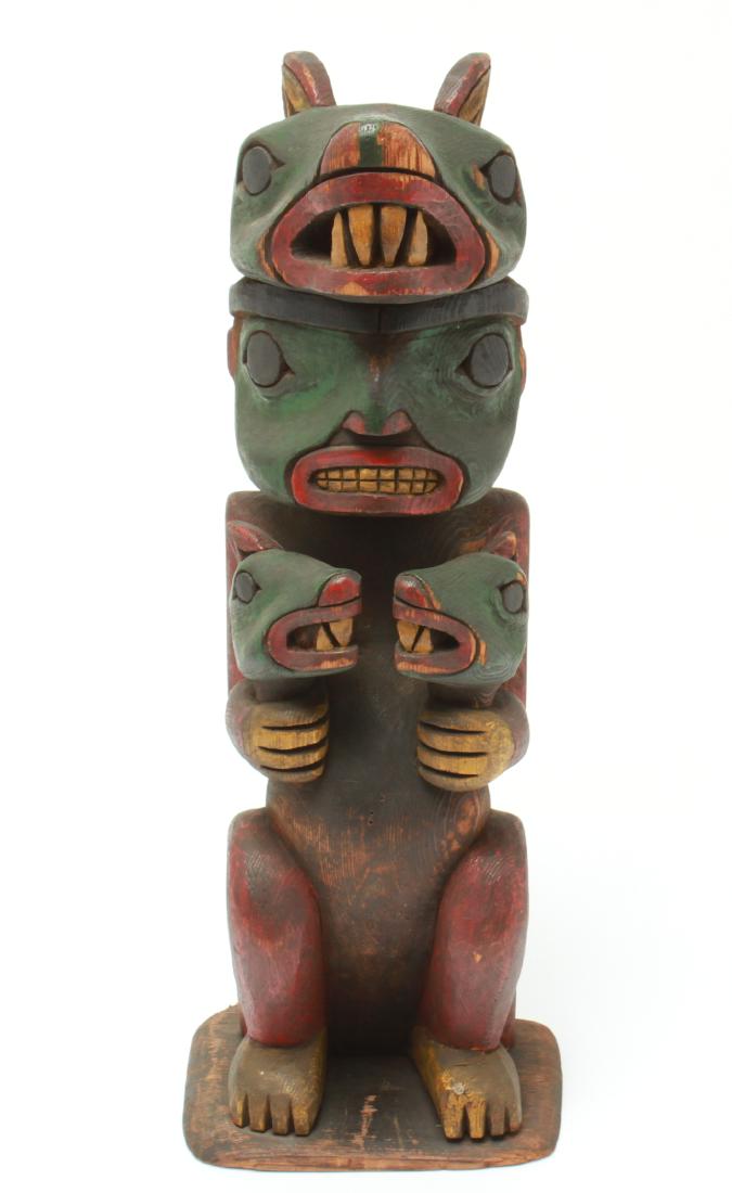 Pacific Northwest Manner Carved Wood Sculpture: Pacific Northwest manner carved wood totem / sculpture, polychrome finish. 16" H x 5.5" W. From the Estate of Actor Miriam Colón.