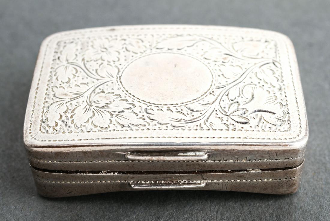 J. Wilmore Silver Engraved Vinaigrette, 1811 (1 of 5)