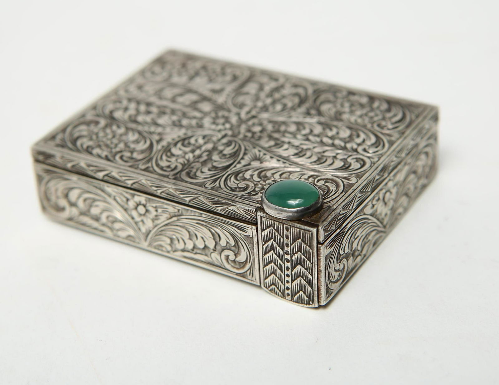 Art Deco Chased Silver Mirrored Vanity Box, 1930s (1 of 8)