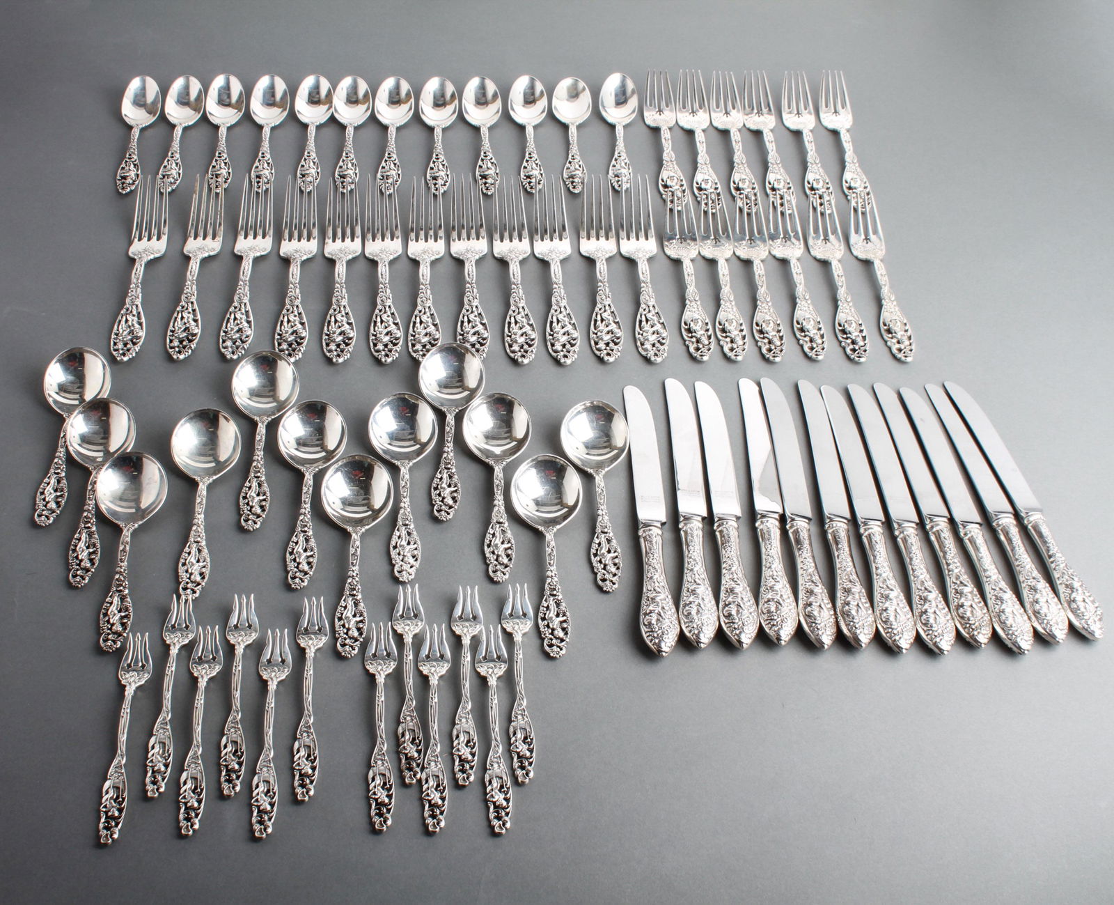 D&H Silver "Labors of Cupid" Flatware Svc 72 Pcs (1 of 11)