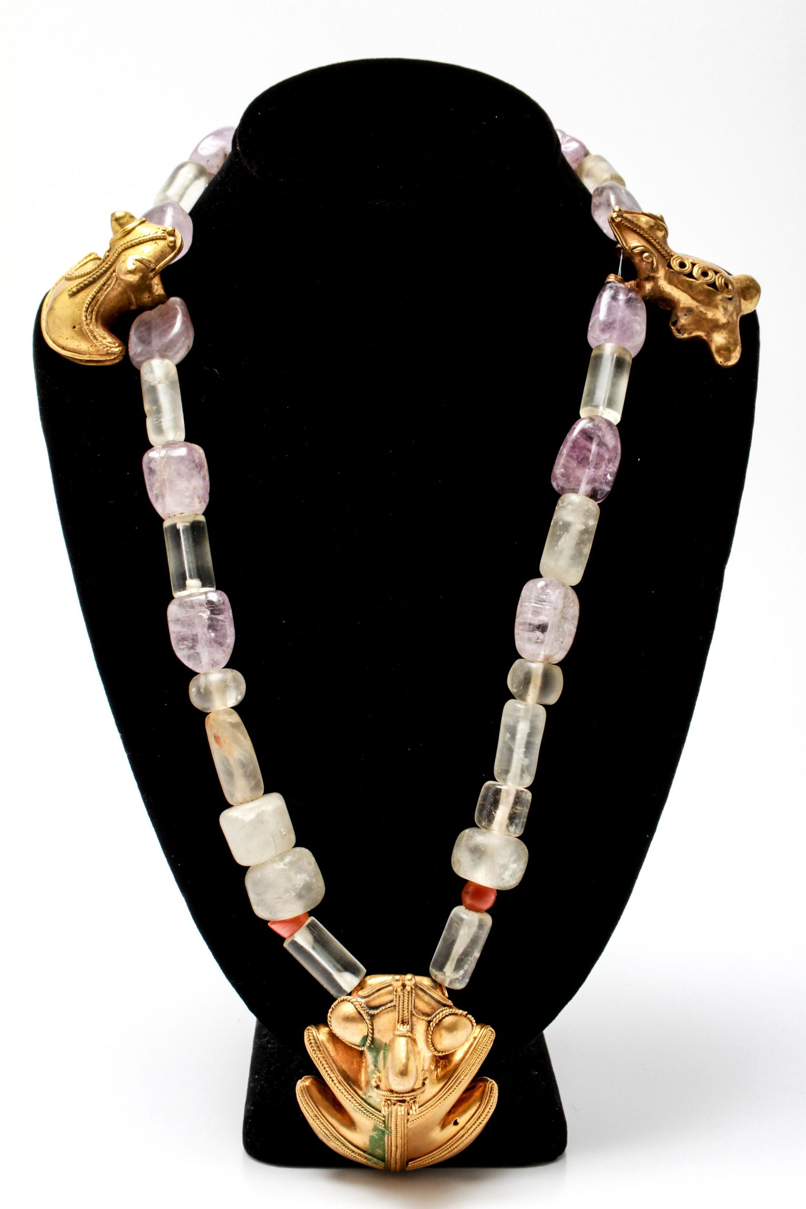 Pre-Columbian Tumbaga Gold Frogs Quartz Necklace (1 of 9)