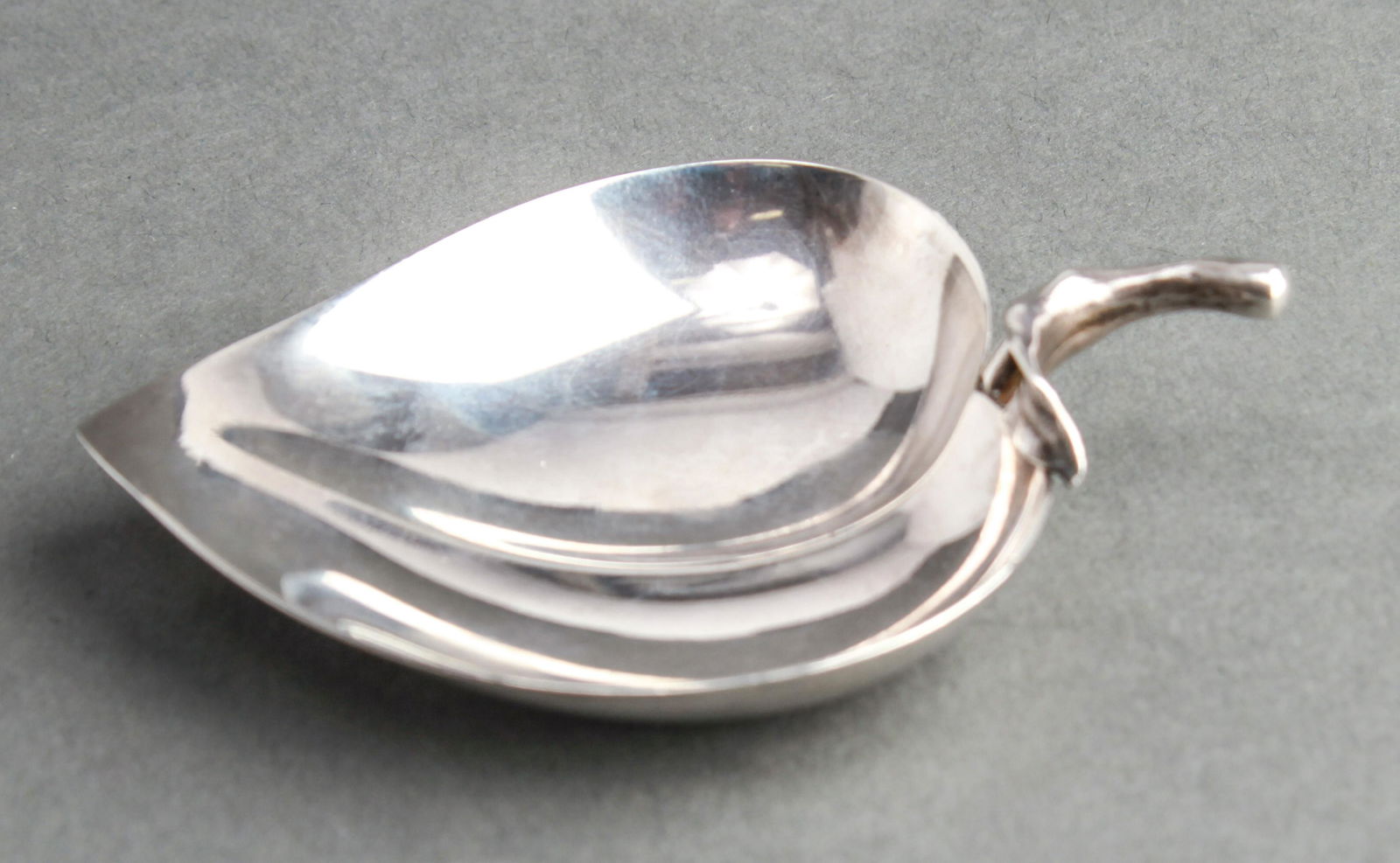 Tiffany & Co. Silver "Apple Heart" Trinket Tray (1 of 5)
