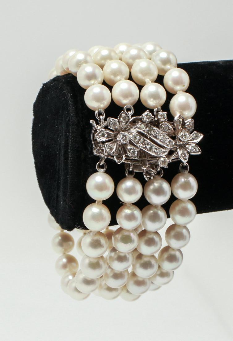 14K Gold & Diamonds Clasp w Pearls Bracelet (1 of 6)