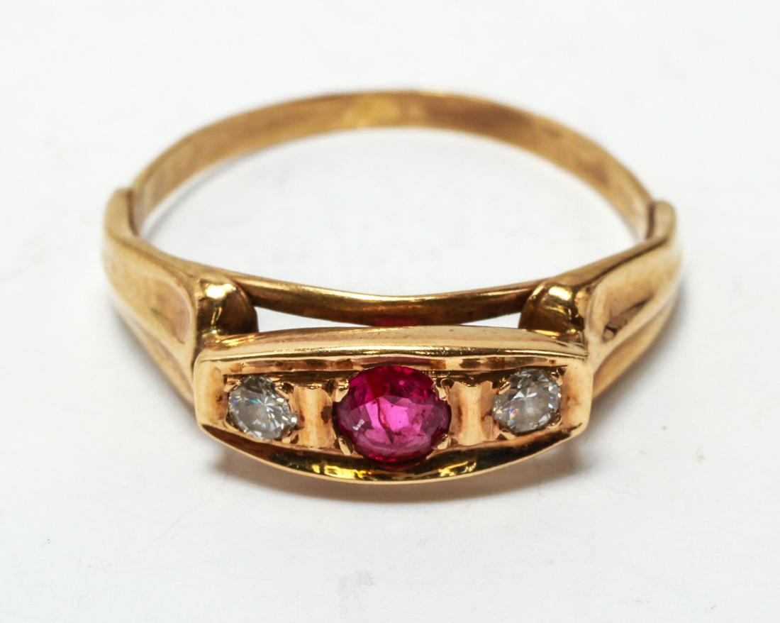 Yellow Gold Ruby & Diamonds Ring (1 of 9)