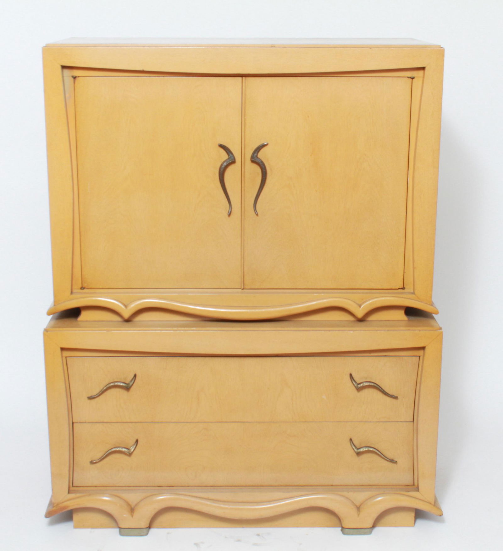 For Auction Modern Blonde Wood Bachelor S Chest Dresser 81