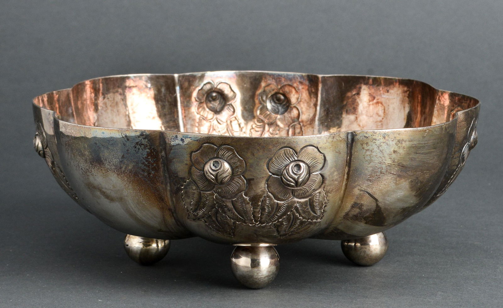 Mexican Sterling Silver Repousse Footed Bowl (1 of 4)