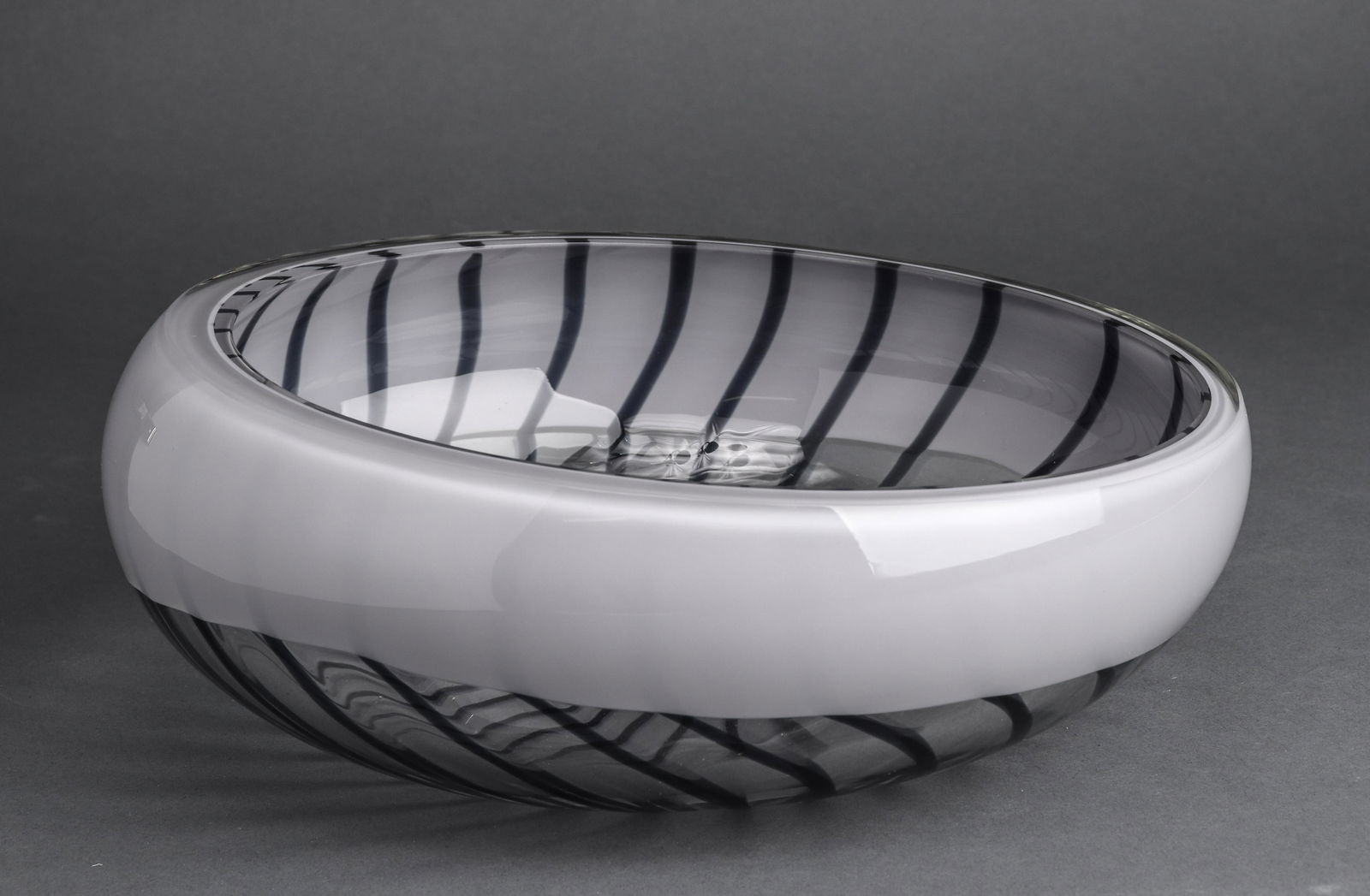 Livio Seguso Murano Art Glass Striped Bowl (1 of 5)