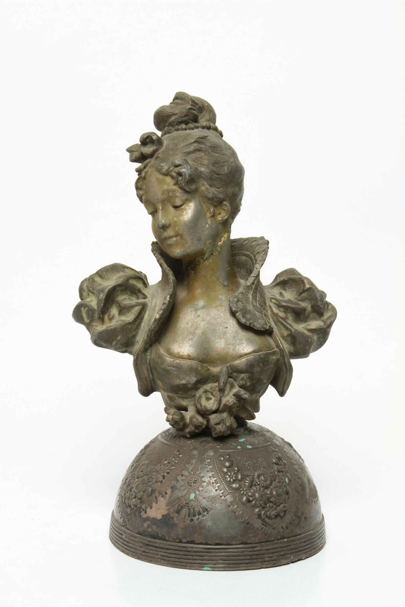 Art Nouveau Metal Sculpture of a Lady: Art Nouveau metal bust of Gibson Girl on an unaffiliated Meriden Aesthetic base #2113. 12" H. Repaired break to neck.