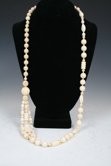 19/20 C. Chinese Ivory Necklace with Buddha