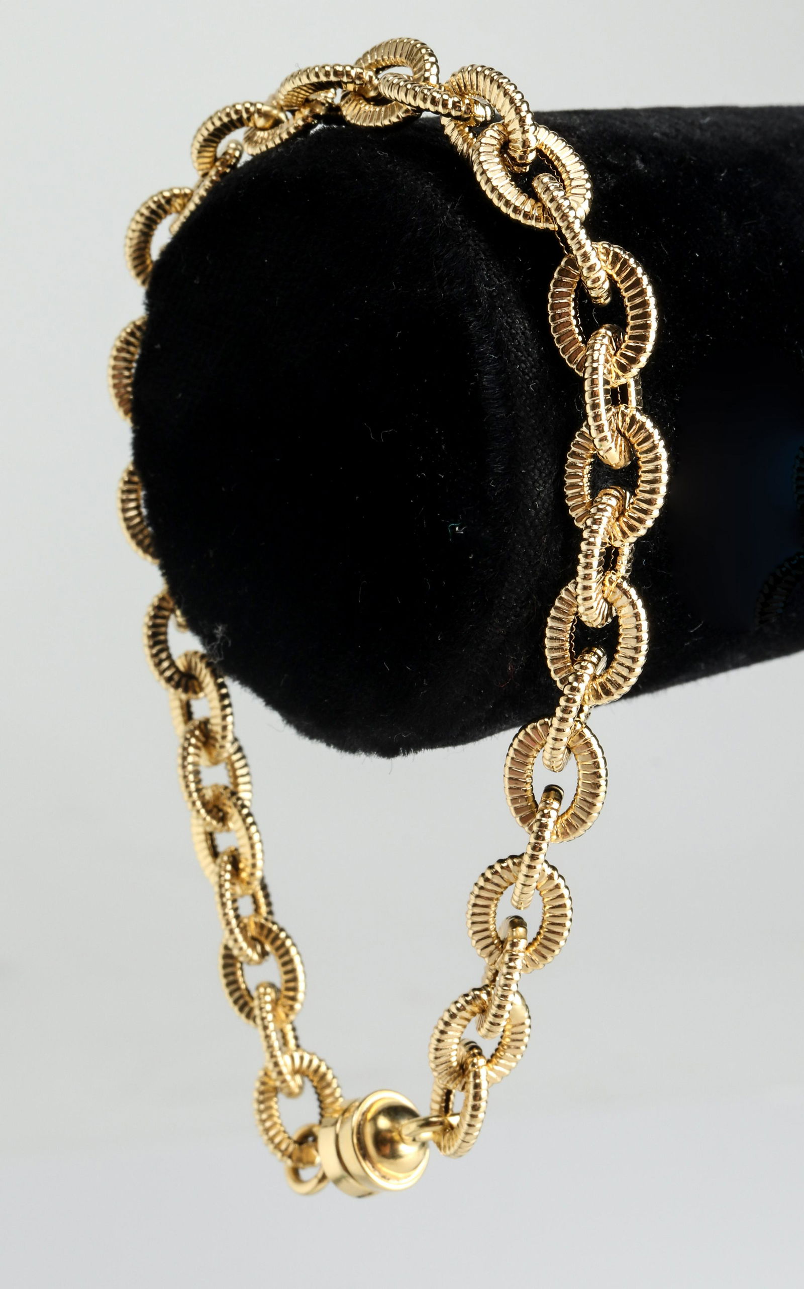 14K Yellow Gold Textured Link Chain Bracelet (1 of 4)