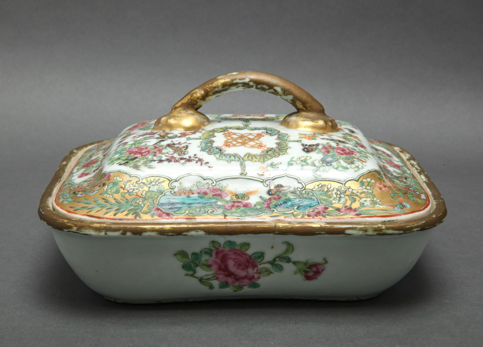 Chinese Rose Medallion Covered Dish, 19th C. (1 of 7)
