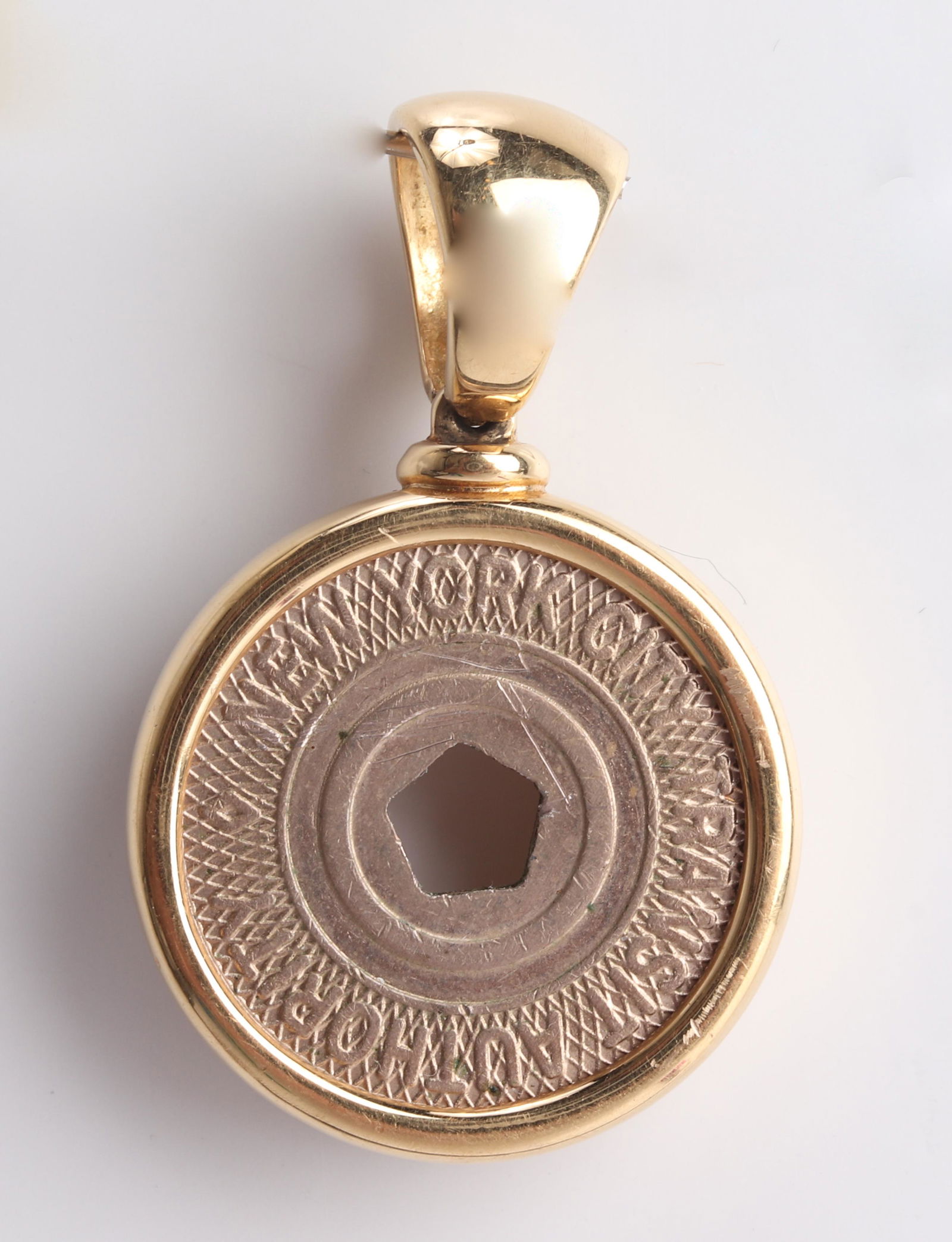 Bulgari 18K Yellow Gold Set Transit Token Pendant (1 of 3)
