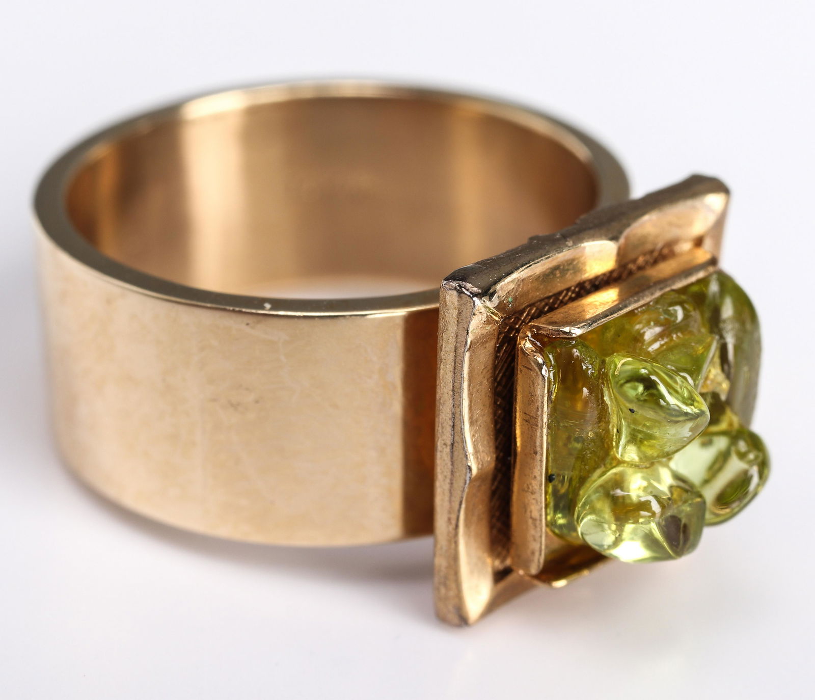Mid-Century Modern 14K Yellow Gold & Peridot Ring (1 of 6)