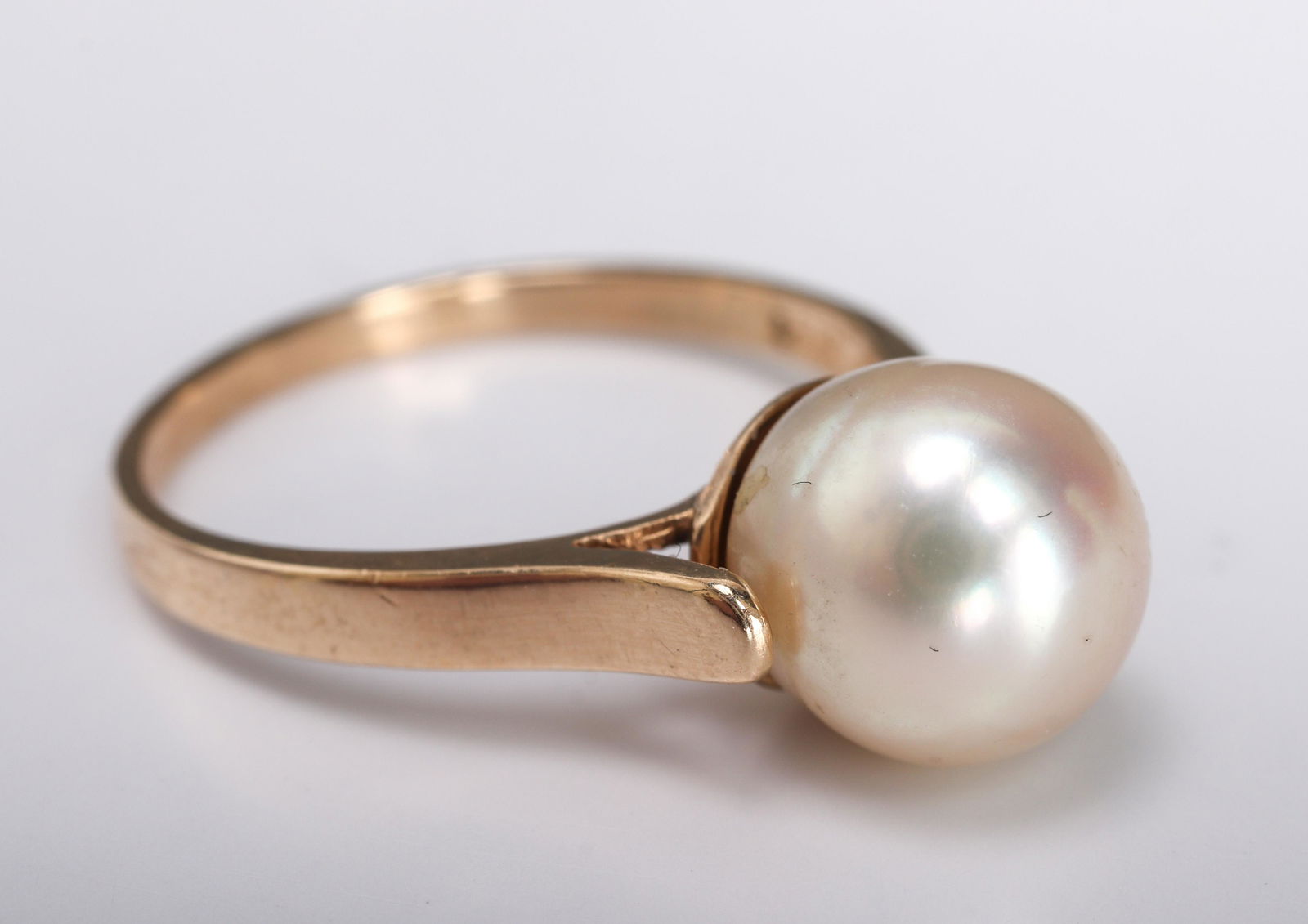 14K Yellow Gold & Pearl Ring (1 of 4)