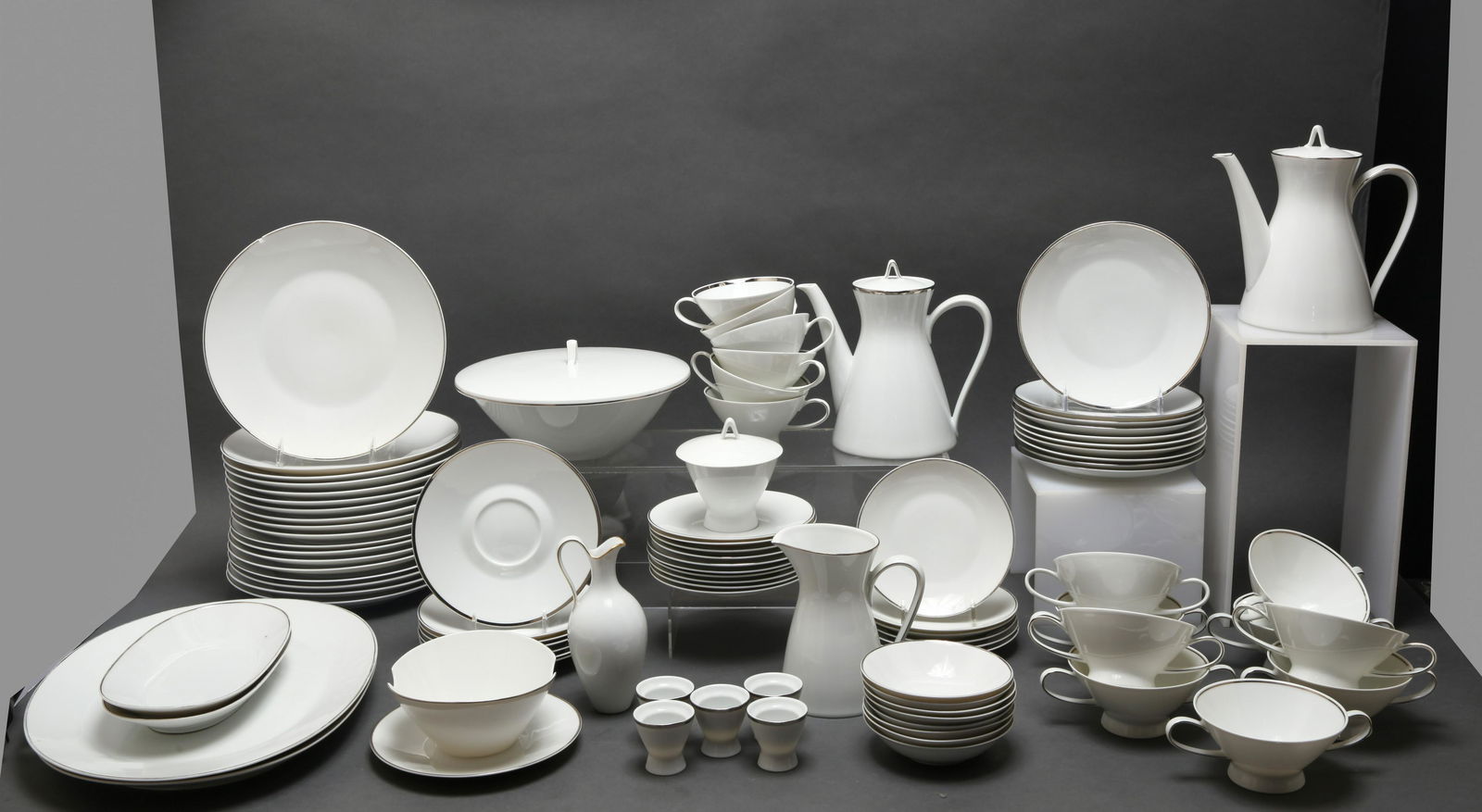 Rosenthal Porcelain Modern Dinner Service, 90 Pcs. (1 of 16)