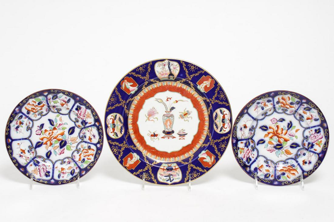 Antique English Imari-Manner Porcelain Plates, 3 (1 of 7)