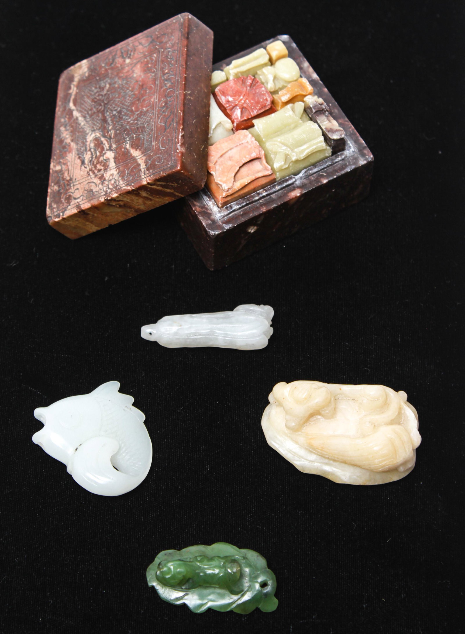 Chinese Jade Pendants & Box of Seal Stamps, 15 (1 of 4)