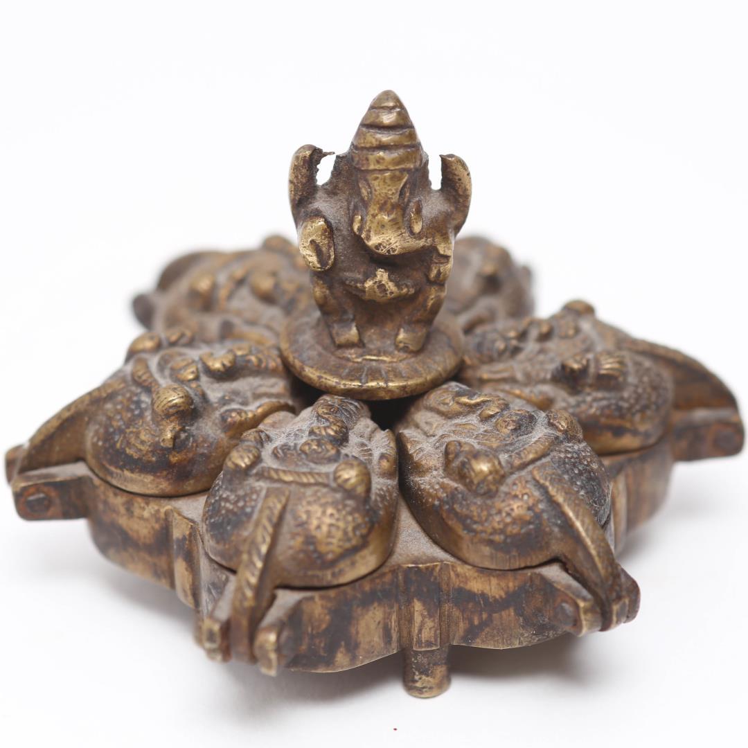 Indian Brass Ganesh KumKum Tikka Pillbox (1 of 6)