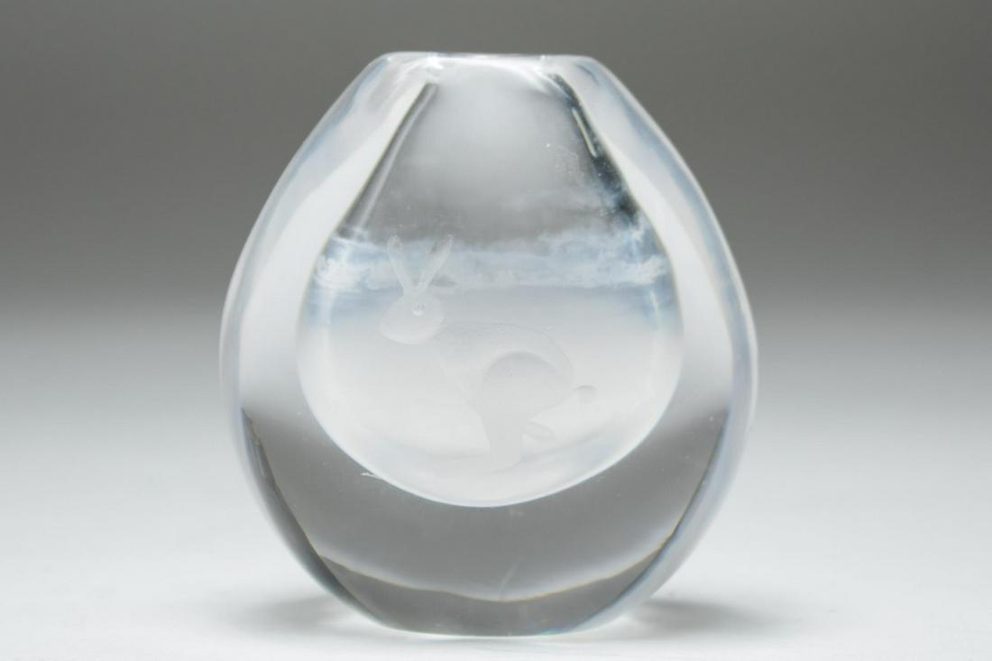 Kosta Boda Vicke Lindstrand Swedish Art Glass Vase (1 of 5)