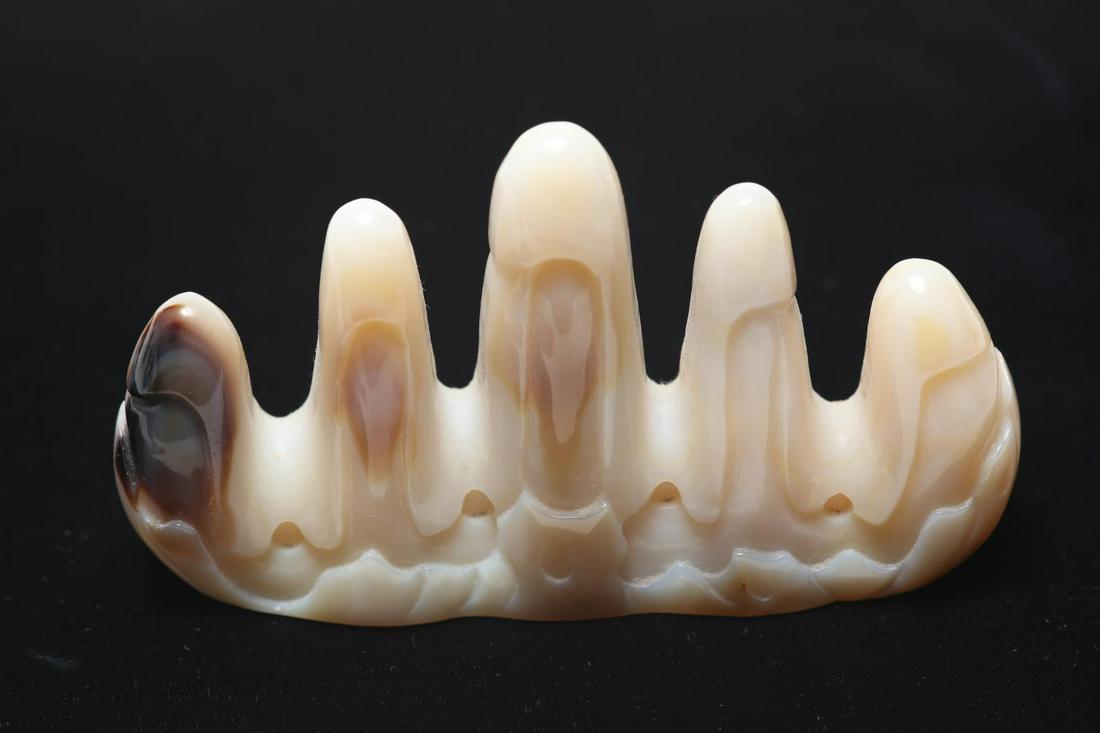 Chinese Agate Brush Rest, Mountain-Form (1 of 7)