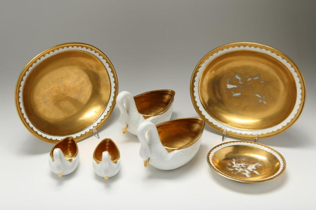 Vista Alegre "Branco e Ouro" China Serving Pcs. 7 (1 of 9)