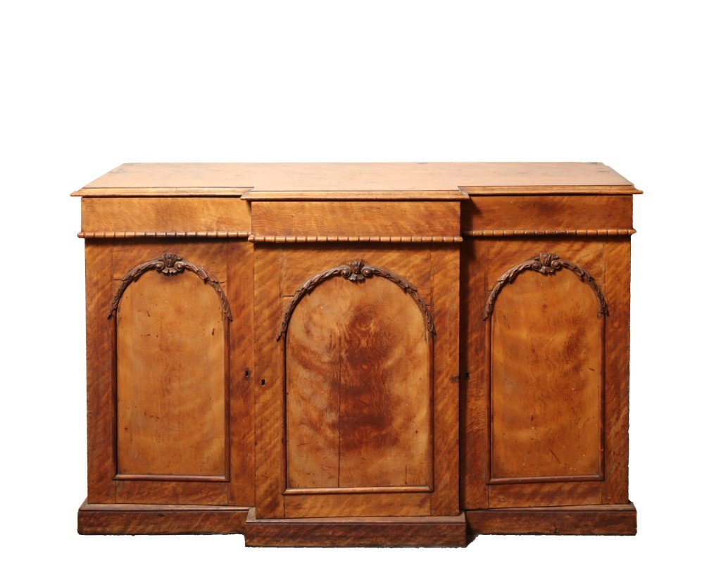 Continental Three Drawer Sideboard / Credenza (1 of 8)