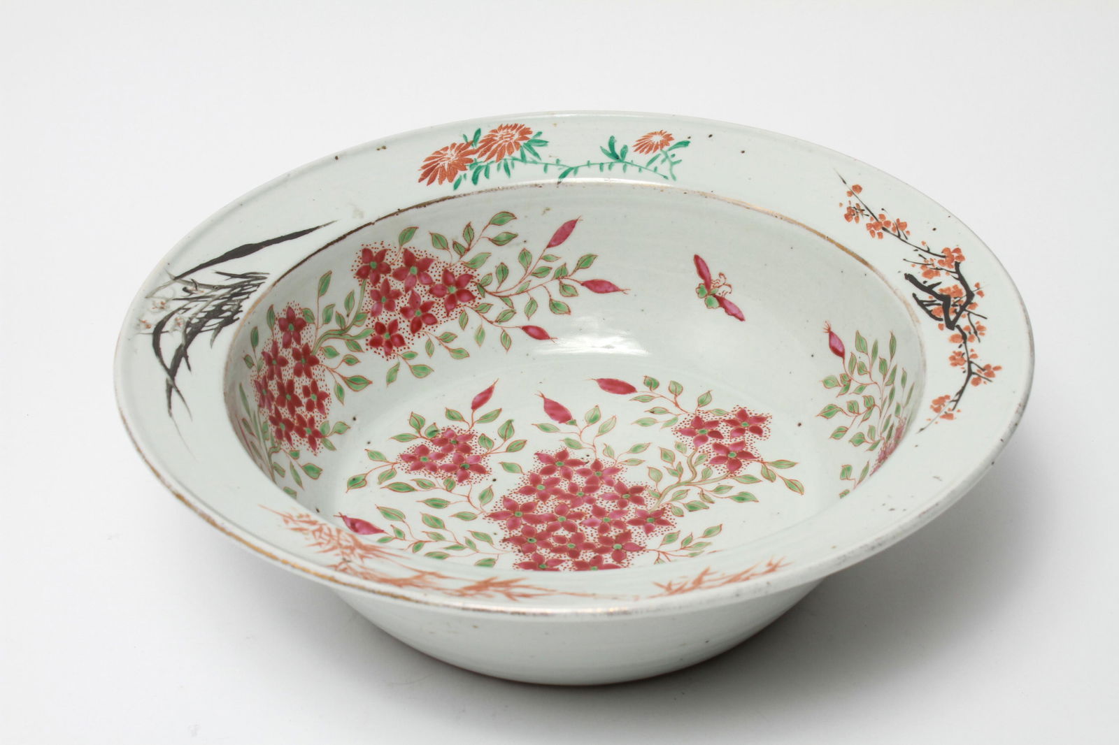 Chinese Famille Rose Porcelain Large Bowl / Basin (1 of 4)
