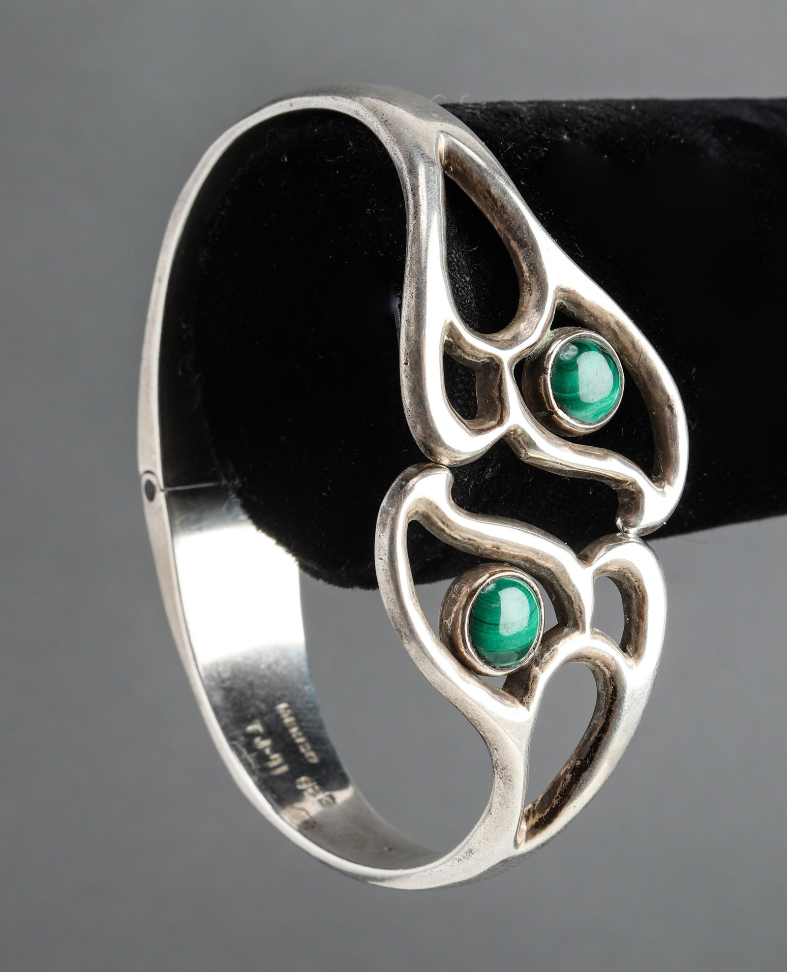 Tribal Silver & Malachite Hinged Bangle Bracelet (1 of 4)