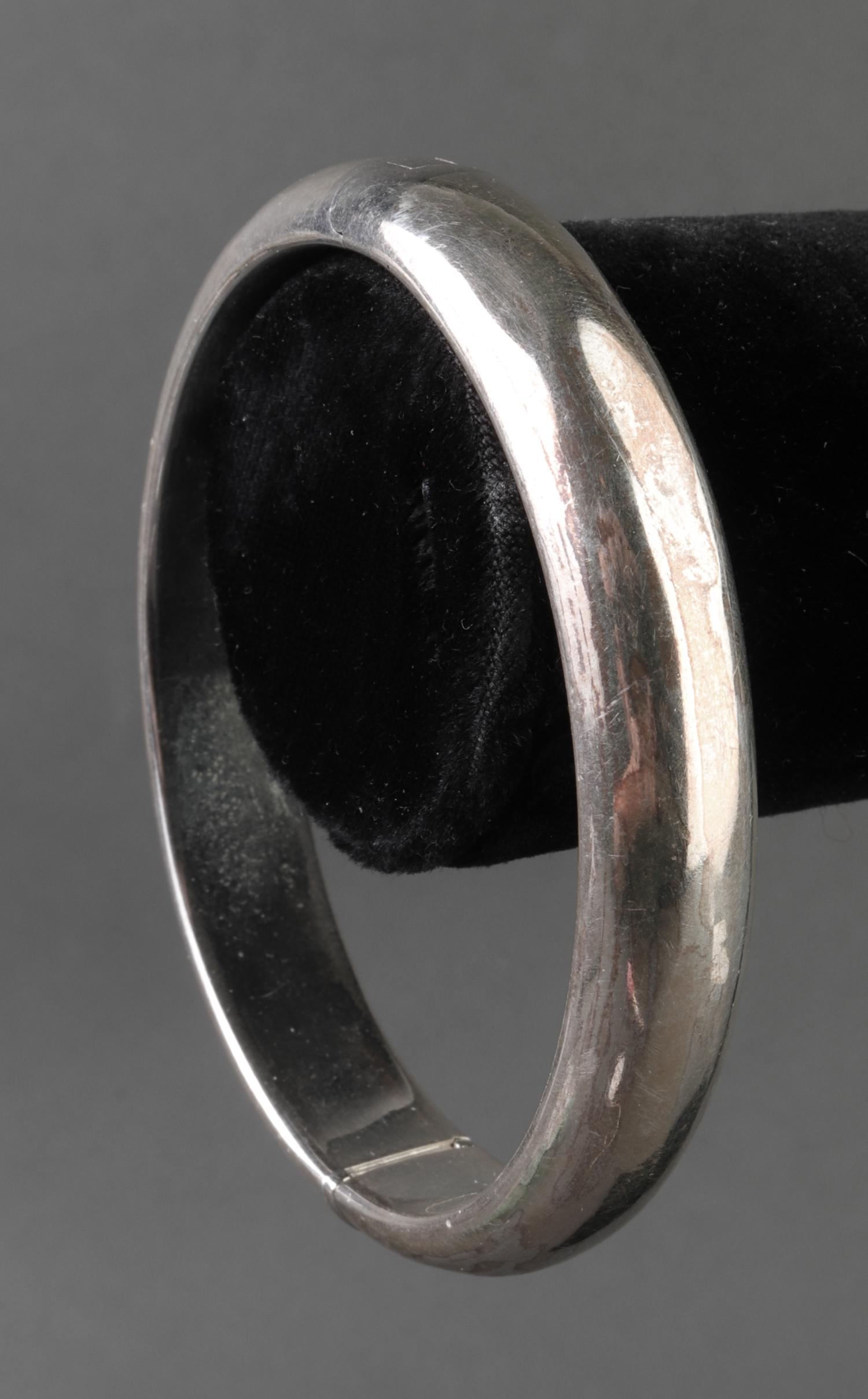 Sterling Silver Hinged Bangle Bracelet (1 of 4)