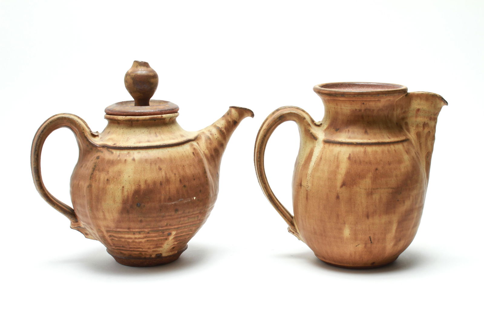 Two Terracotta Pottery Vessels, Jug & Teapot (1 of 9)