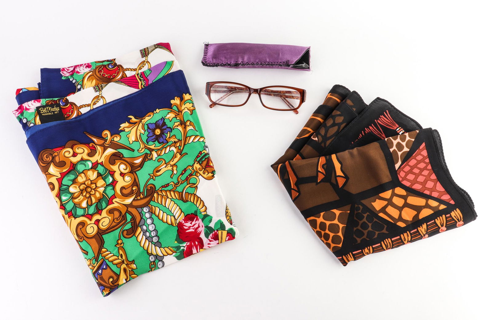 Bob Mackie Assorted Reading Glasses & Scarf, 3 (1 of 14)